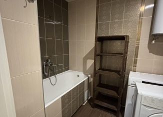 Продаю 3-комнатную квартиру, 59 м2, Алтайский край, улица Громова, 18