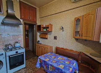 Аренда четырехкомнатной квартиры, 85 м2, Москва, проспект Будённого, 25