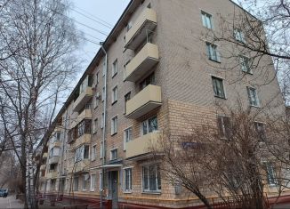 Продается 2-комнатная квартира, 42 м2, Москва, Знаменская улица, 35