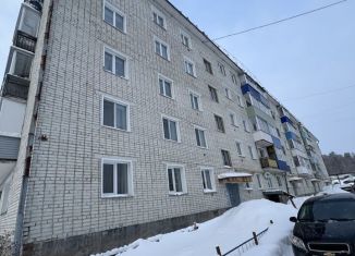 Продажа трехкомнатной квартиры, 51 м2, Кировская область, Городищенская улица, 40