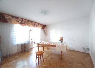 Продаю 3-комнатную квартиру, 63.9 м2, Славянск-на-Кубани, Полковая улица, 248