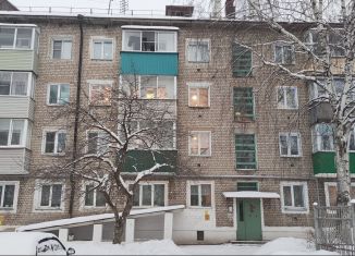 Продажа 2-ком. квартиры, 43.6 м2, Котельнич, улица Луначарского, 98