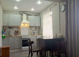 Двухкомнатная квартира в аренду, 48 м2, Новочеркасск, Спортивная улица, 31