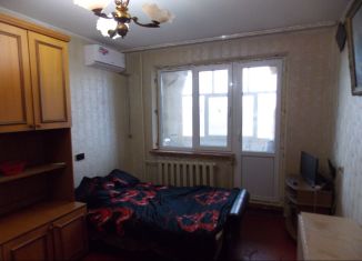Сдаю 1-комнатную квартиру, 38 м2, Керчь, улица Будённого, 32