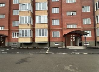Однокомнатная квартира в аренду, 50 м2, Северная Осетия, улица Хадарцева, 37А
