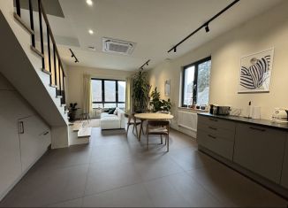 Сдается дом, 200 м2, посёлок городского типа Красная Поляна, Плотинная улица, 5А