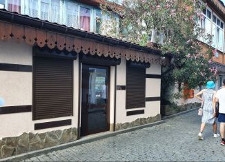 Продается торговая площадь, 23.5 м2, посёлок городского типа Гурзуф, Ленинградская улица, 46