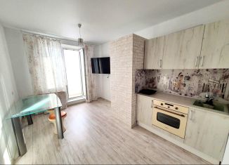 Продам 1-комнатную квартиру, 32 м2, Челябинская область, улица Петра Сумина, 7