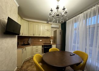 Аренда 1-комнатной квартиры, 53 м2, Краснодар, улица Архитектора Ишунина, 3