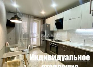 Продается 2-комнатная квартира, 67 м2, Смоленск, Ленинский район, улица Нормандия-Неман, 7