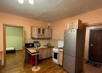 Сдача в аренду 2-комнатной квартиры, 40 м2, Кемерово, проспект Шахтёров, 97