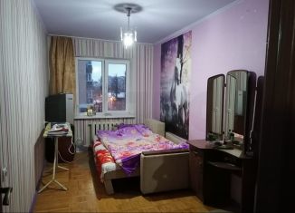 Продается трехкомнатная квартира, 59 м2, Краснодар, улица Айвазовского, 114