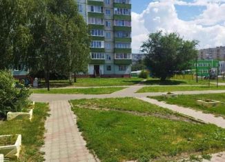Продажа четырехкомнатной квартиры, 69 м2, Новоалтайск, 8-й микрорайон, 3