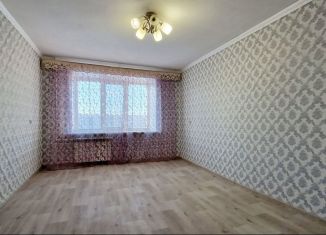 Продается 2-комнатная квартира, 49.5 м2, Азнакаево, улица Шайхутдинова, 9