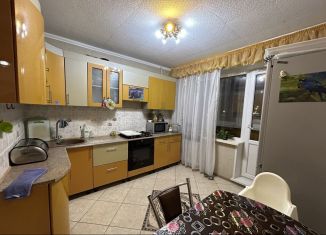 3-комнатная квартира на продажу, 67.8 м2, Новочебоксарск, улица Семёнова, 37