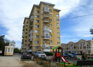 Продается 1-комнатная квартира, 40 м2, Евпатория, проспект Ленина, 68к41, ЖК Мойнаки