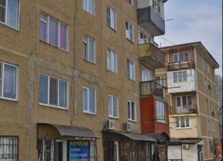 Продаю 3-комнатную квартиру, 72 м2, город Кизилюрт, улица Гамзата Цадаса, 78А