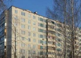 Сдается в аренду однокомнатная квартира, 30 м2, Санкт-Петербург, улица Дыбенко, 25к1, улица Дыбенко