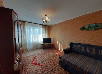 Продается двухкомнатная квартира, 54 м2, Бердск, Советская улица, 64