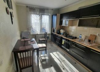 Продается двухкомнатная квартира, 52 м2, Калининград, улица Олега Кошевого, 90