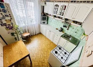 Продажа трехкомнатной квартиры, 64 м2, Смоленск, улица Попова, 120