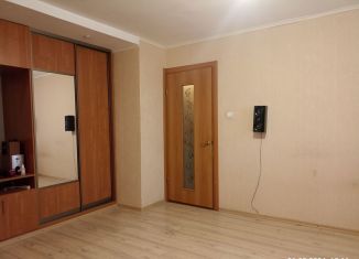 Продается 3-комнатная квартира, 59.8 м2, Татарстан, улица Короленко, 31А