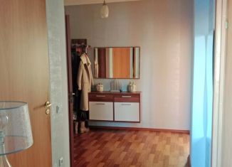 Продаю 2-комнатную квартиру, 53 м2, Петергоф, Ропшинское шоссе, 3к3