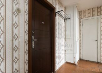 Продажа 2-комнатной квартиры, 43 м2, Новосибирск, улица Лескова, 214, метро Октябрьская