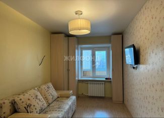 Продажа 2-комнатной квартиры, 52.9 м2, Новосибирск, улица Бориса Богаткова, 221