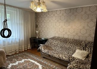 Сдается двухкомнатная квартира, 62 м2, Екатеринбург, улица Авиаторов, 14, метро Ботаническая