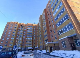 Продается 1-ком. квартира, 39 м2, Йошкар-Ола, улица Строителей, 43, Октябрьский микрорайон