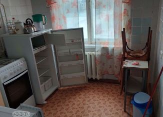 Аренда двухкомнатной квартиры, 60 м2, Краснотурьинск, Клубная улица, 8