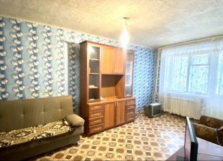 Продаю 2-ком. квартиру, 44.8 м2, Мелеуз, 32-й микрорайон, 35