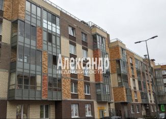 Продам квартиру студию, 31.9 м2, Санкт-Петербург, Юнтоловский проспект, метро Беговая