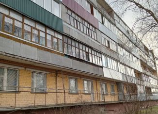 Продаю 1-комнатную квартиру, 32.6 м2, Кимры, улица Желябова, 1