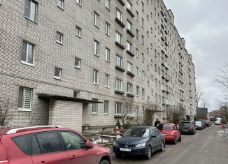 Продам 3-комнатную квартиру, 67.3 м2, Красное Село, улица Свободы, 23