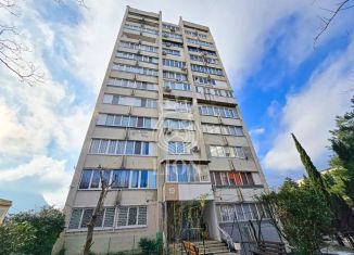 Продаю 2-ком. квартиру, 60 м2, посёлок городского типа Партенит, Фрунзенское шоссе, 19