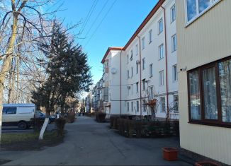 Продам 3-ком. квартиру, 70 м2, Кабардино-Балкариия, улица Кирова, 349