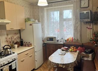 Продам 3-комнатную квартиру, 66 м2, Смоленская область, улица Толмачёва, 5А