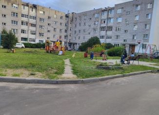 Сдача в аренду 2-ком. квартиры, 48 м2, Ярославль, улица Панина, 10