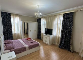 Сдам 2-комнатную квартиру, 70 м2, Северная Осетия, улица Маркуса, 51