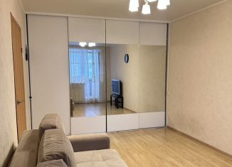 Сдается в аренду 2-комнатная квартира, 60 м2, Казань, Дубравная улица, 9