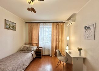 Сдается в аренду комната, 20 м2, Москва, улица Винокурова, 6, ЮЗАО