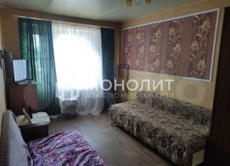 Сдается 1-ком. квартира, 30 м2, Старый Оскол, микрорайон Приборостроитель, 9