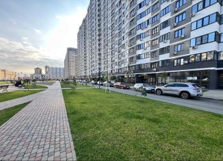 Продается торговая площадь, 75.5 м2, Краснодар, Адмиралтейский бульвар, 3к3