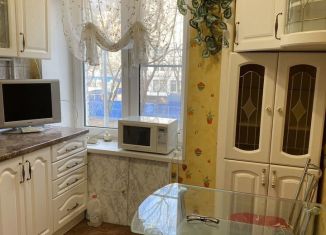 Сдается в аренду 3-комнатная квартира, 60 м2, Москва, Средняя Калитниковская улица, 10, метро Римская