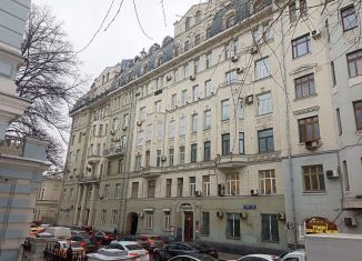 Продажа многокомнатной квартиры, 689.1 м2, Москва, улица Знаменка, 13с1, метро Боровицкая