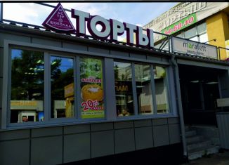 Сдаю торговую площадь, 10 м2, Омск, улица Жуковского, 32