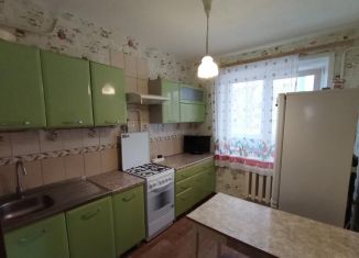 Продам 3-ком. квартиру, 59 м2, Пермский край, улица 20-летия Победы, 57