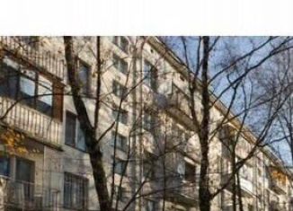 Сдам 3-комнатную квартиру, 58 м2, Москва, улица Коштоянца, 7, метро Проспект Вернадского